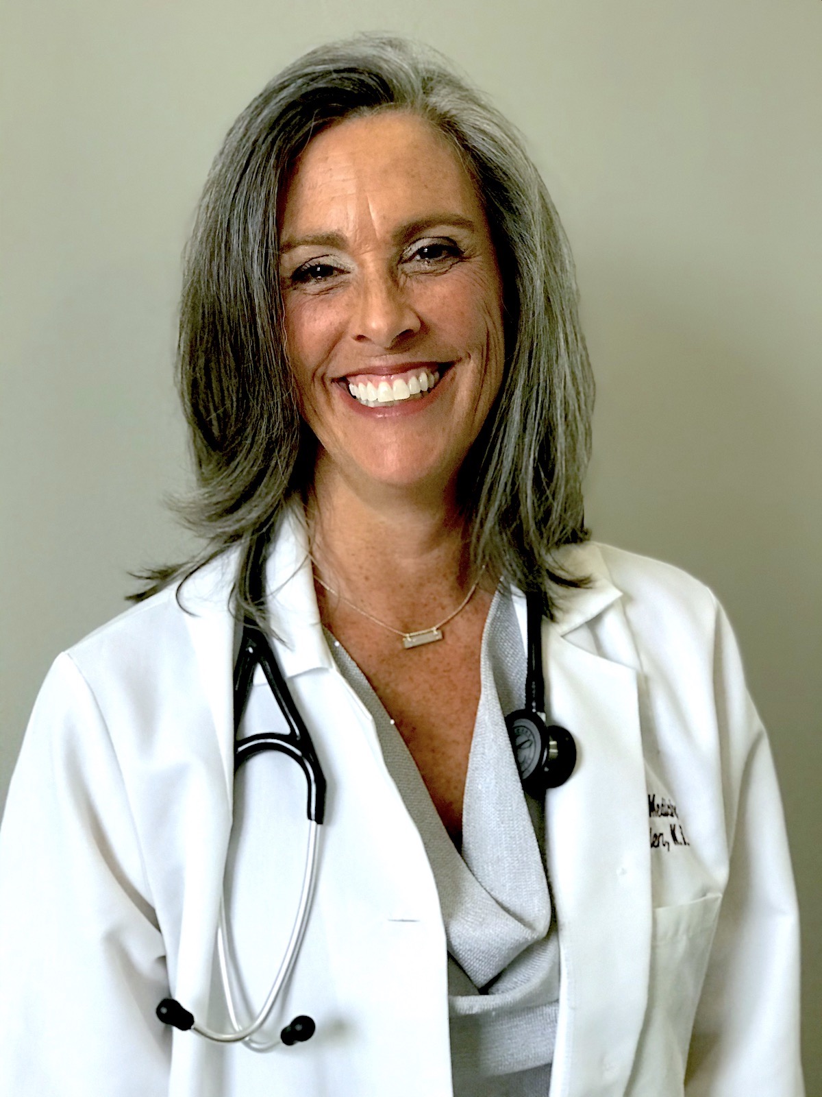 About Dr. Suzanne Rowden – Dr. Suz Sol